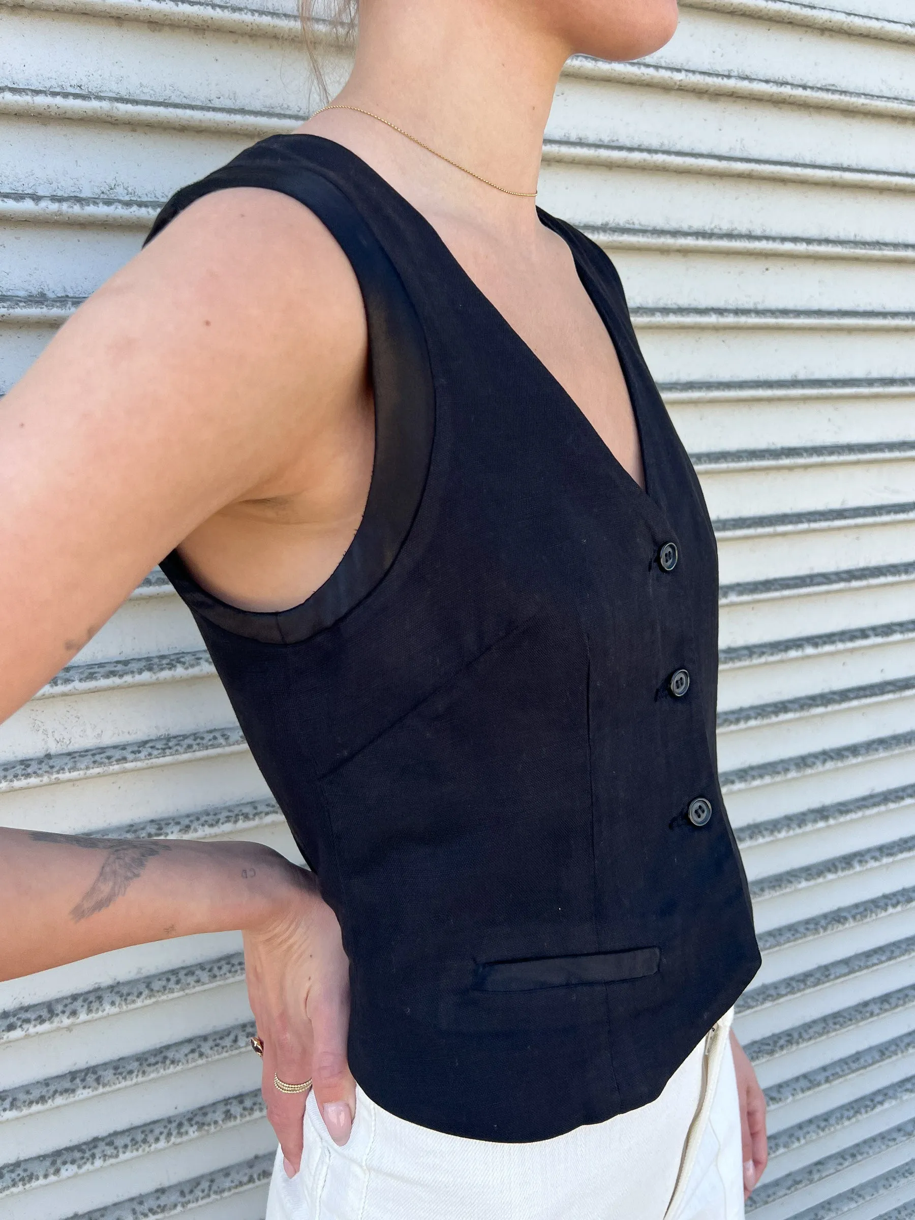 Ivy Vest in Linen - Black