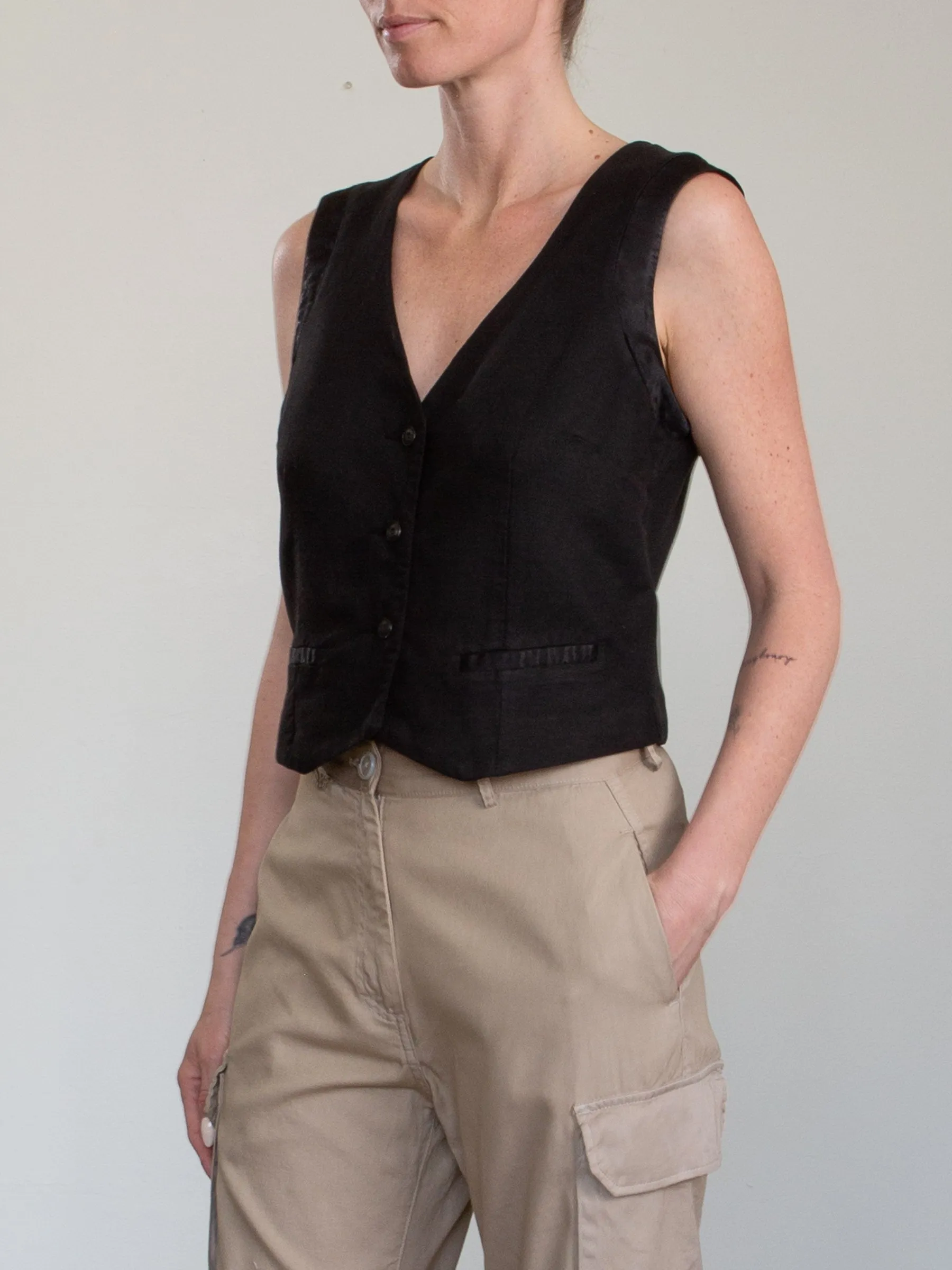 Ivy Vest in Linen - Black